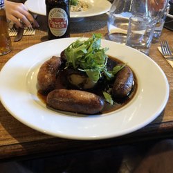 Hoops Inn - Sausage und Bubble and Squeak.
