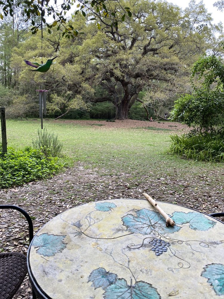 LICHGATE ON HIGH ROAD 37 Photos