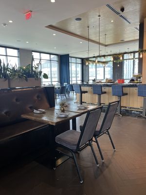 The Oaklander Hotel, Autograph Collection by null