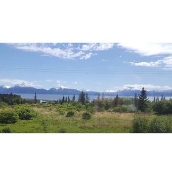Red Door Lodge - Guest Houses Near Me - Homer, Alaska Red Door Lodge - Guest Houses Near Me - Homer, Alaska