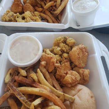 Ronnie's Seafood - Seafood Near Me - Charlton, Massachusetts Ronnie's Seafood - Seafood Near Me - Charlton, Massachusetts