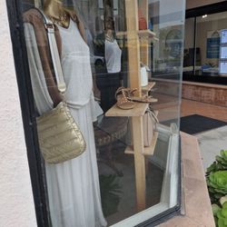 La Bottega - Perfect look for a weekend.