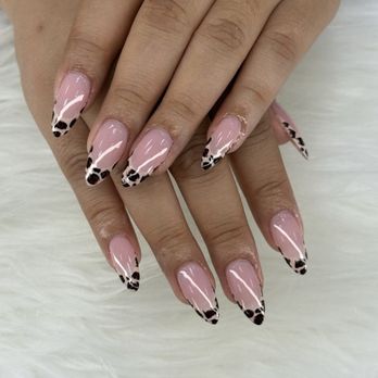 Fine Nails & Spa - Nail Salons Near Me - Orange, California