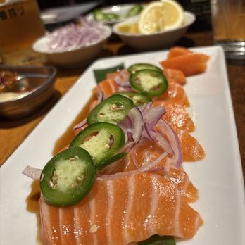 Musashi Sushiya - Salmon sushimi on point! - Japanese Near Me - Lake Forest, California