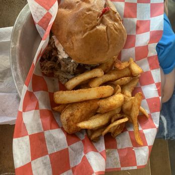 Cedar Springs Brewing Company - Pulled pork - German Near Me - Cedar Springs, Michigan