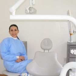 Dra. Alma Godinez Morales - 33 years of experience in the care of your smile