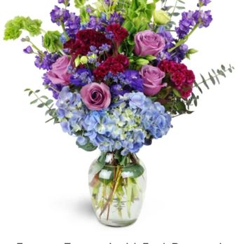 Rosemar Flowers & Gifts - This is what is advertised with "Lavish Fresh Roses". - Florists Near Me - Camarillo, California Rosemar Flowers & Gifts - This is what is advertised with "Lavish Fresh Roses". - Florists Near Me - Camarillo, California