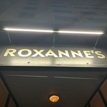 Roxanne’s - Exterior sign - Cocktail Bars Near Me - Boston, Massachusetts Roxanne’s - Exterior sign - Cocktail Bars Near Me - Boston, Massachusetts
