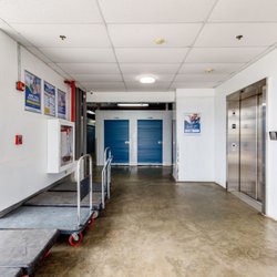 Southern Self Storage - Southern Self Storage Caguas - Elevators