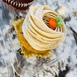Seasonal cinnamon pumpkin cupcake