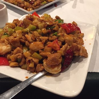 Mapo Restaurant - Kung pao chicken and shrimp - Chinese Near Me - Naperville, Illinois