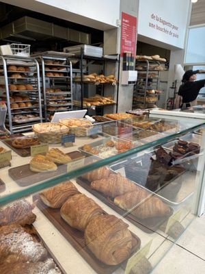 Louise Boulangerie by null