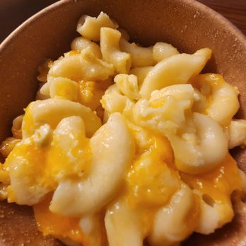 Mama J's Kitchen - Mac and cheese - Soul Food Near Me - Richmond, Virginia