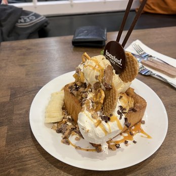 Toasted - Petite tiramisu - Coffee & Tea Near Me - Montrose, California Toasted - Petite tiramisu - Coffee & Tea Near Me - Montrose, California