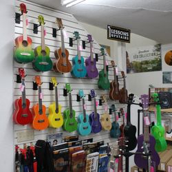 Music World - Ukulele