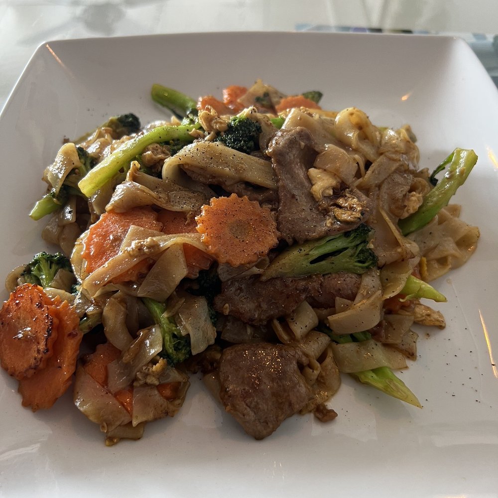 Pad See Ew with Beef Pad See Ew with Beef