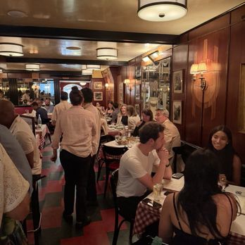 Le Veau D’Or - Inside - French Near Me - New York, New York Le Veau D’Or - Inside - French Near Me - New York, New York