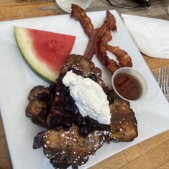 Leaping Lizard Cafe - French Toast - Cafes Near Me - Virginia Beach, Virginia Leaping Lizard Cafe - French Toast - Cafes Near Me - Virginia Beach, Virginia