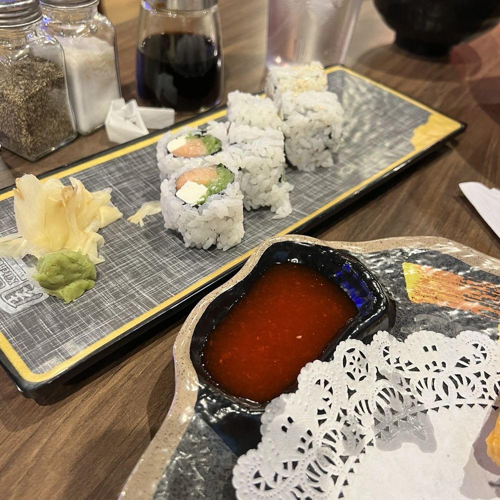Chou’s Kitchen - Philly Roll - Chinese Near Me - LaGrange, Georgia