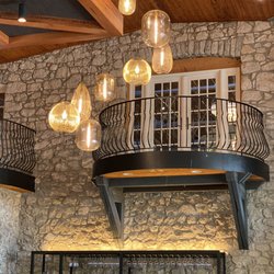 Gideon Owen Wine Company - Unique design inside restaurant