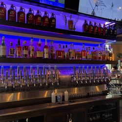 Vintage Brewing Co. Capitol East - Bar - lots on tap and lots of options