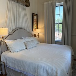 Prince Solms Inn - Bed