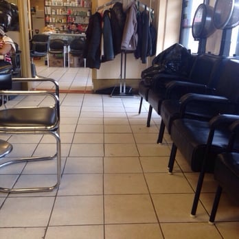 Sophy's Beauty Salon - The salon space - Hair Salons Near Me - Brooklyn, New York