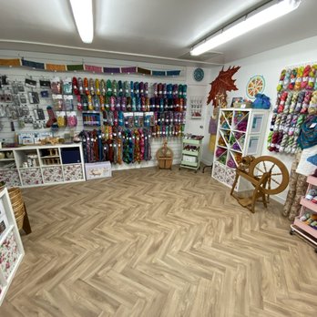 Sealy MacWheely - Knitting Supplies Near Me - Kirkintilloch, ABE