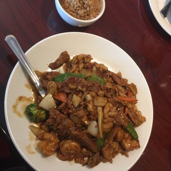Lin's China Diner - House Special Crispy Noodle - Cantonese Near Me - New Caney, Texas