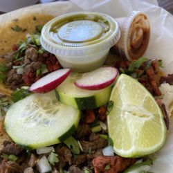 Tacos los Guerreros - Street taco's