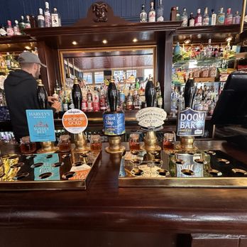The White Lion - Pubs Near Me - London, XGL The White Lion - Pubs Near Me - London, XGL