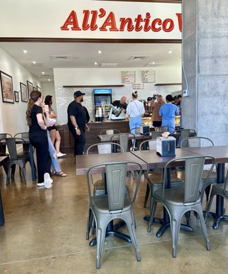 All’Antico Vinaio by null