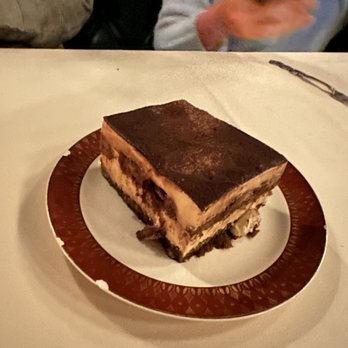 Elina's - Tiramisu - Italian Near Me - Chicago, Illinois