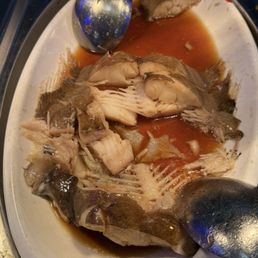 There are still bones in the fish. There are still bones in the fish.