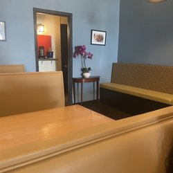 Thai Time - Thai Time's simple interior