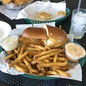 Boston Fish Market - Fried Alaskan Cod Fish Sandwich - Seafood Near Me - Des Plaines, Illinois