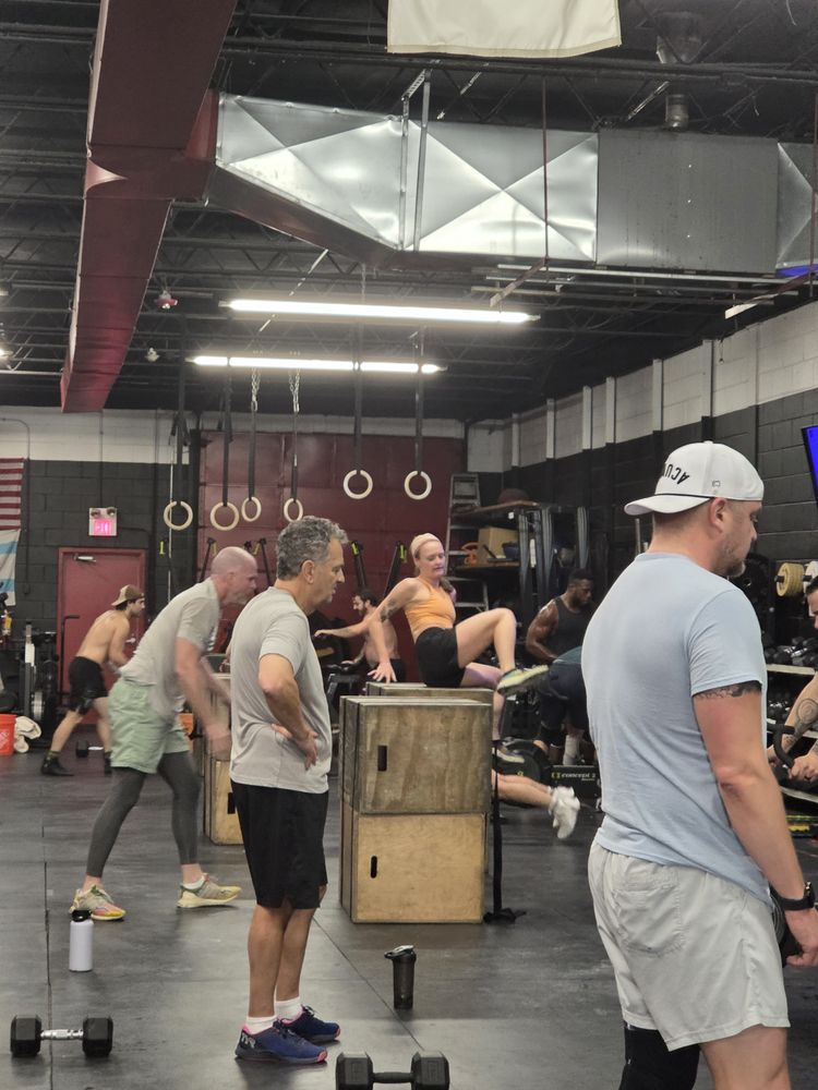 CrossFit Elmhurst Logo