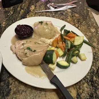 Thunder Cafe - Thanksgiving (Turkey) dinner - Cafes Near Me - Lincoln, California Thunder Cafe - Thanksgiving (Turkey) dinner - Cafes Near Me - Lincoln, California