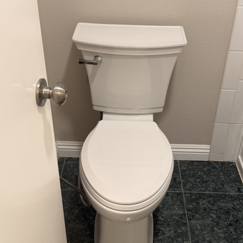 Handysmart - The new toilets looks great, were installed cleanly, and works perfectly. - Handyman Near Me - Irvine, California