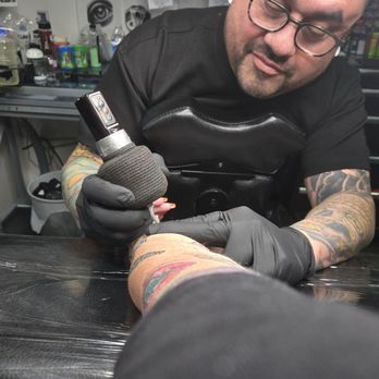 Top Rocker Tattoo - Tattoo Near Me - Peoria, Arizona Top Rocker Tattoo - Tattoo Near Me - Peoria, Arizona