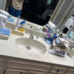 Lulu Cleaning Services - deep cleaning of 3 bathrooms!!