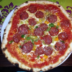 Ruland - Pizza, Pasta, Vino - "Pizza Inferno" a tasty, very thin crust pizza; not too spicy for this Texan's taste! ;)