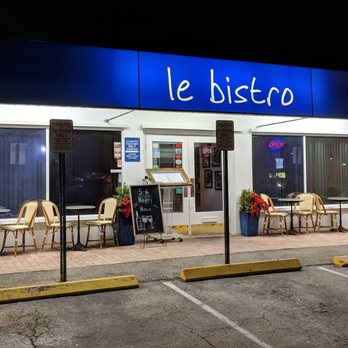 Le Bistro - French Near Me - Lighthouse Point, Florida