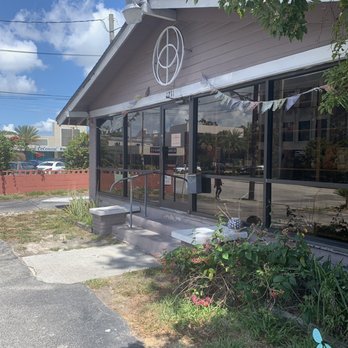 Avalon - Store front - Spiritual Shop Near Me - Orlando, Florida