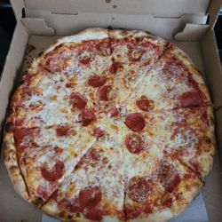 Cromwell Pizza & Pasta - Pepperoni pizza