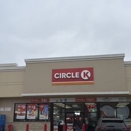 Sure! Here's a concise review you could use: "I had a really disappointing experience at this Circle K. Sure! Here's a concise review you could use: "I had a really disappointing experience at this Circle K.