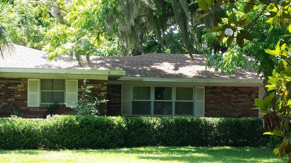 Slide of Leggett's Classic Roofing
