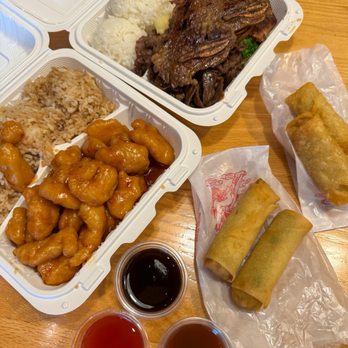 Maui Hawaiian Grill - Hawaiian BBQ Chicken Plates Maui Hawaiian Grill_General Tsos Chicken Spring Rolls (2 Pcs) Egg Rolls (2 Pcs) - Fast Food Near Me - Indianapolis, Indiana Maui Hawaiian Grill - Hawaiian BBQ Chicken Plates Maui Hawaiian Grill_General Tsos Chicken Spring Rolls (2 Pcs) Egg Rolls (2 Pcs) - Fast Food Near Me - Indianapolis, Indiana
