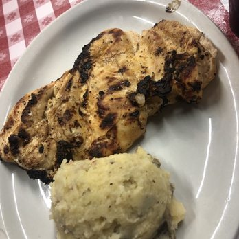 Leona General Store - Chicken and mashed potatoes - Steakhouses Near Me - Leona, Texas Leona General Store - Chicken and mashed potatoes - Steakhouses Near Me - Leona, Texas