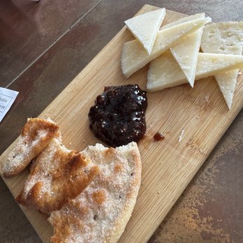 Movida - Manchengo and fog jam with crackers - Spanish Near Me - Milwaukee, Wisconsin Movida - Manchengo and fog jam with crackers - Spanish Near Me - Milwaukee, Wisconsin